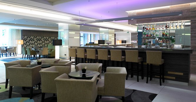 Swissotel Düsseldorf Neuss Hotel River Bar im Hotel | © Swissotel Düsseldorf Neuss