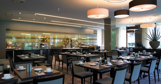 Restaurant im Swissotel Düsseldorf Neuss Hotel | © Swissotel Düsseldorf Neuss